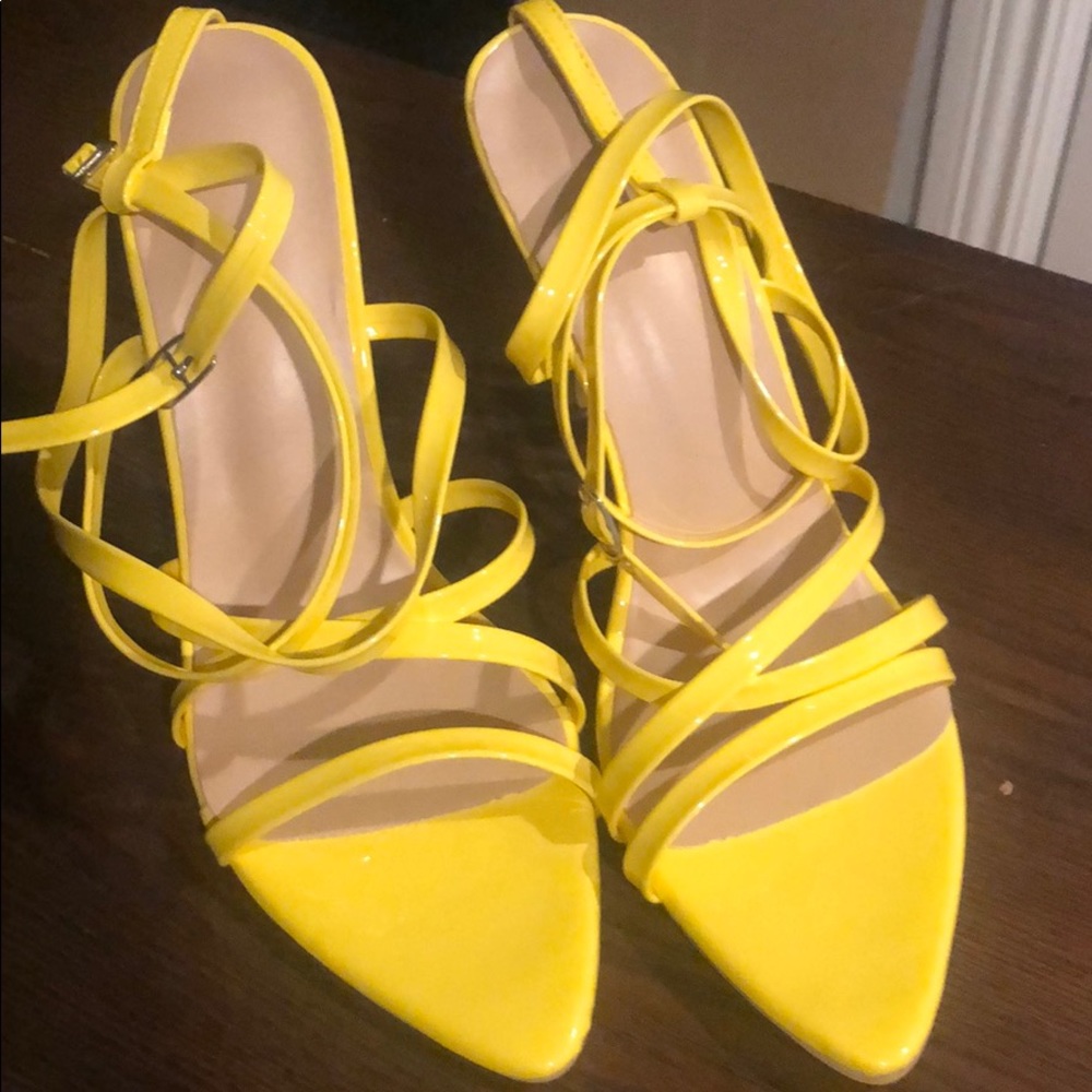 Yellow low heeled shoes in yellow. Never worn